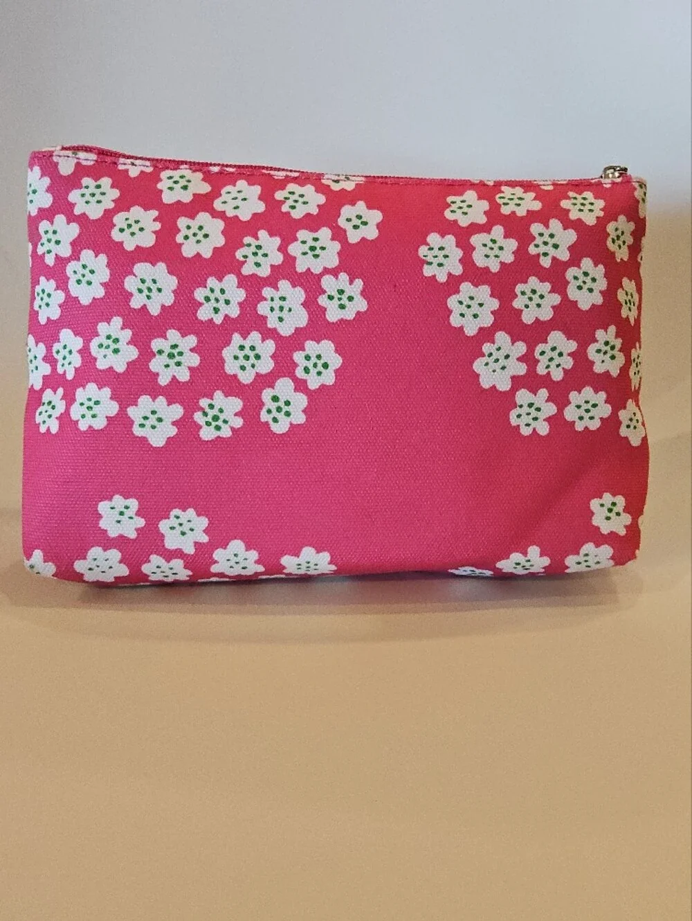 Clinique bright pink